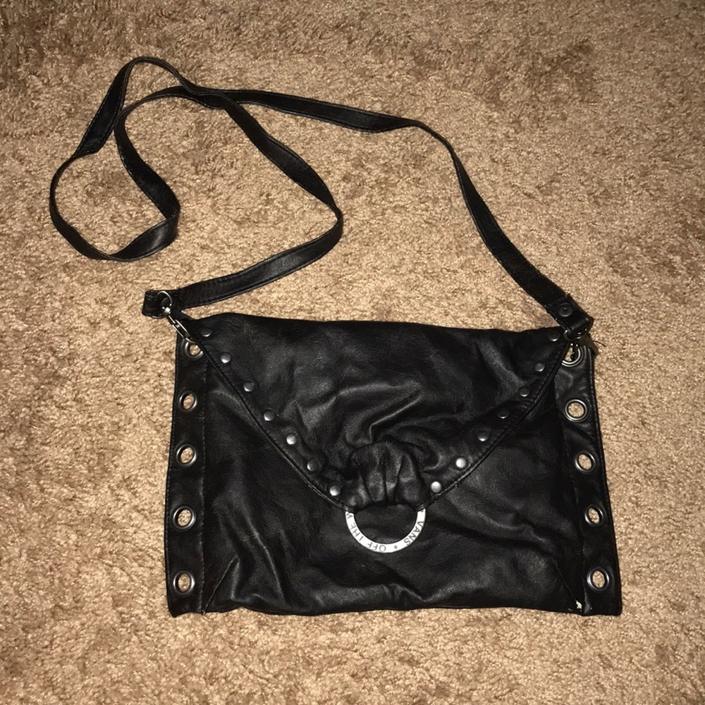 Vans over the should purse